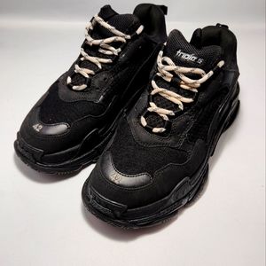 Balenciaga Triple S Sneakers Size9